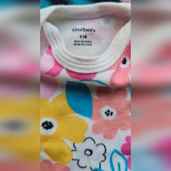 Gerber Baby Girls Variety Long Sleeve Onesies® Bodysuits 3 Pack 0-3 Months - Picture 5 of 6